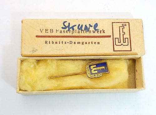 Ddr abzeichen ehrennadel - ddr, in